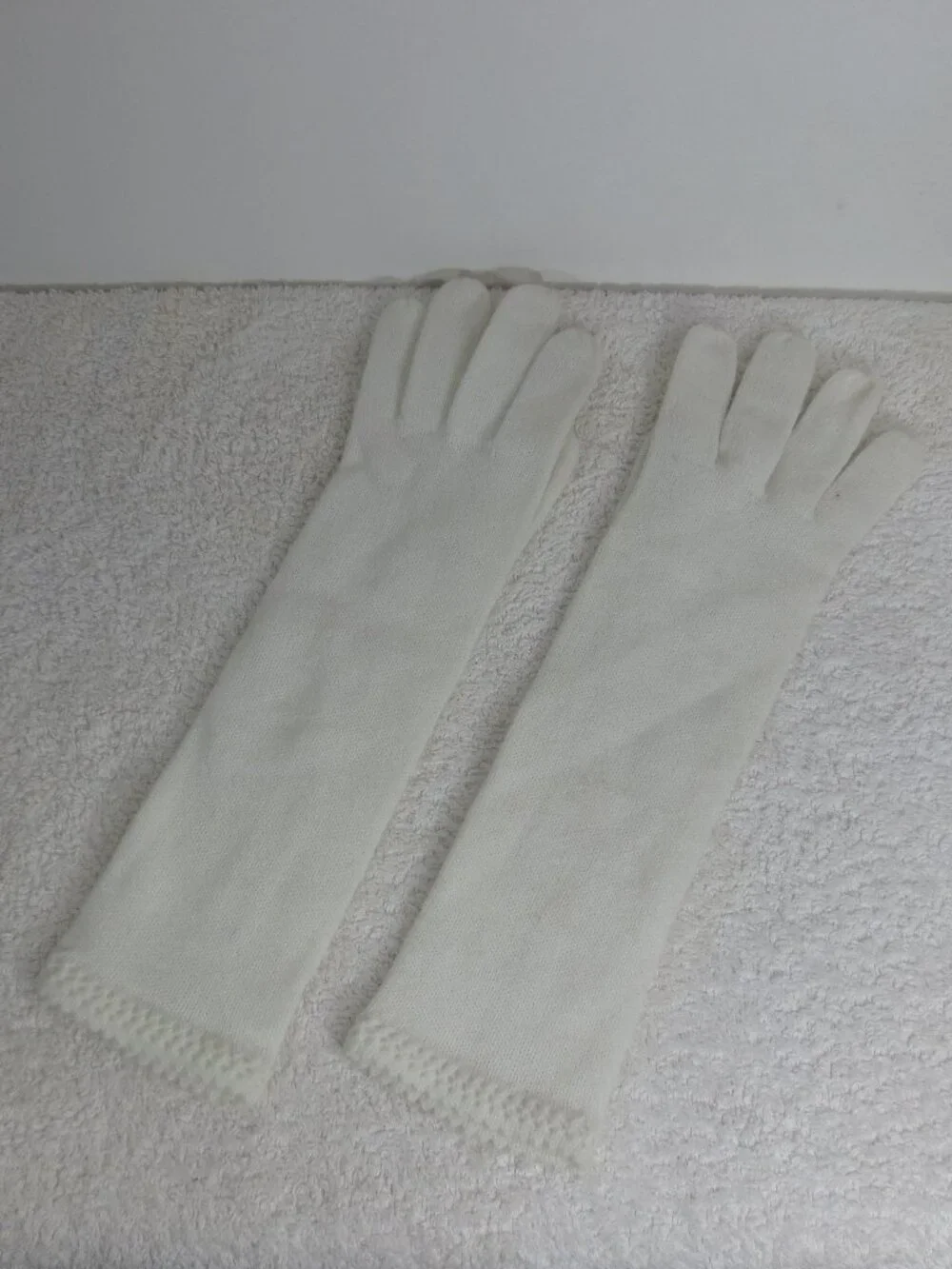Unlisted Gloves White Neutral Classic Stretch Knit Forearm 13 Inch Women's OS